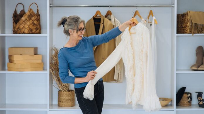 closet organization hacks