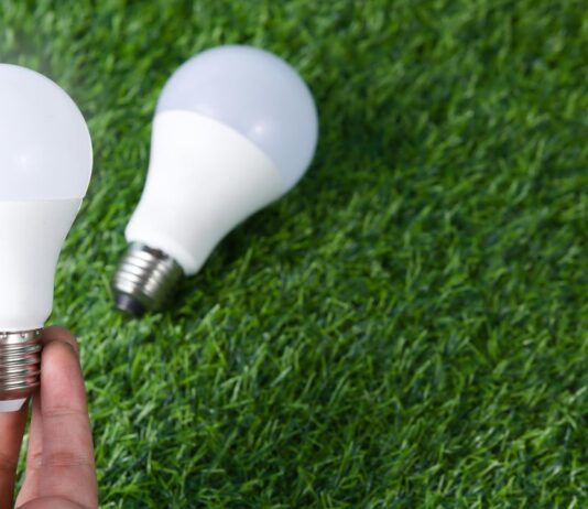 Best Smart Light Bulbs in 2026: Philips Hue vs Alternatives best smart light bulbs 2026