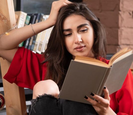 sarah j maas reading order