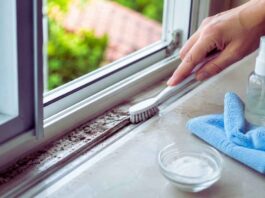 clean window tracks