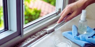 clean window tracks