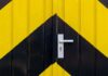 tighten loose doorknob