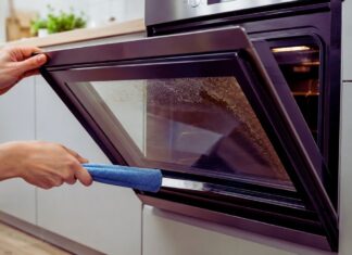 How to Clean Between Glass on an Oven Door? clean between oven glass