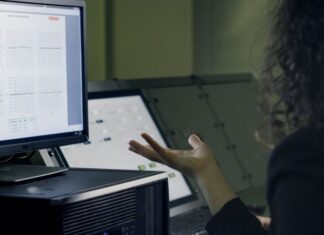 How Brain-Computer Interfaces Work: Plain English how brain computer interfaces work (1)