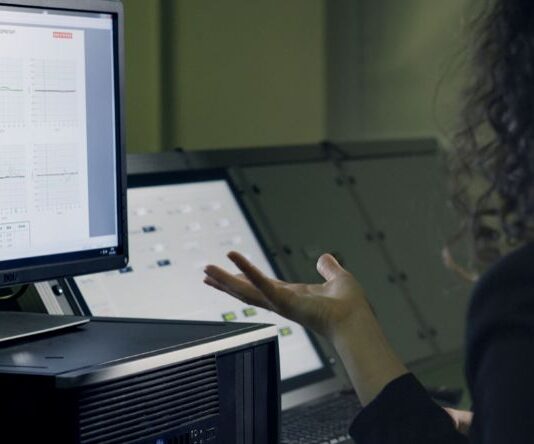 How Brain-Computer Interfaces Work: Plain English how brain computer interfaces work (1)