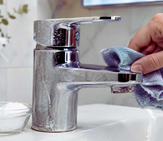 How to Remove Hard Water Stains From Faucets remove hard water stains faucet